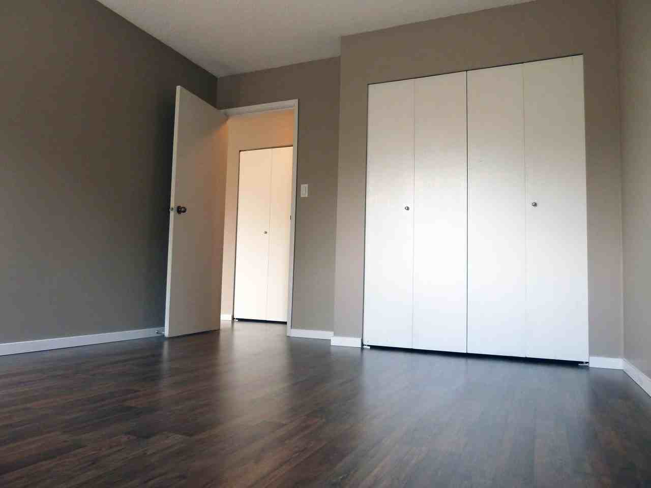 Hillside Terrace Apartments 2814 Pratt Cres, Abbotsford, BC V2S 4A7