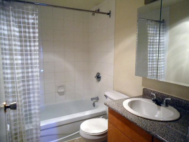 Villa Vista Apartments 33292 Robertson Ave, Abbotsford, BC V2S 1Z4