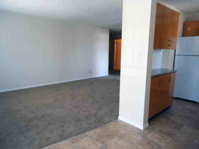 Villa Vista Apartments 33292 Robertson Ave, Abbotsford, BC V2S 1Z4