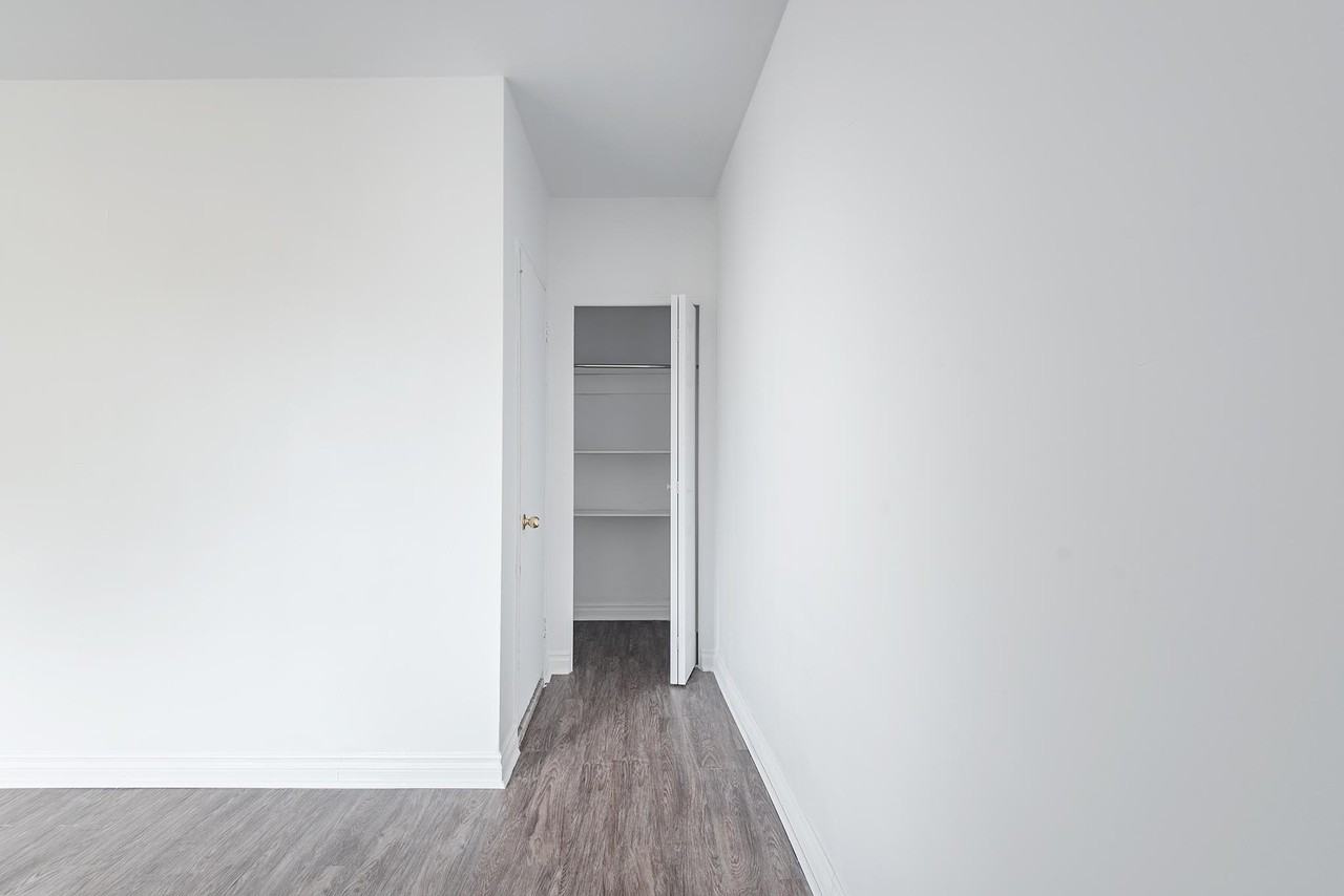 6380 Av Somerled Apartments 6385 Av Somerled, Montréal, QC H4V None