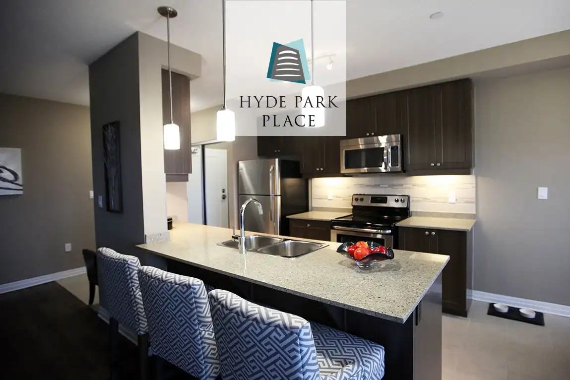 Hyde Park Place | 1595 Dyer Drive - Photo 2 of 11