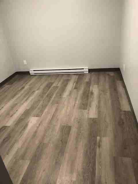 5 Centennial Drive East - Photo 3 of 8