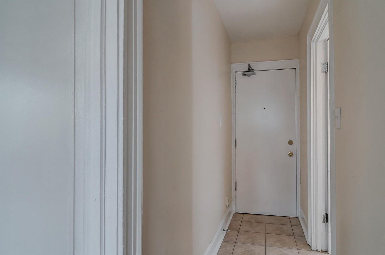 Donlands Apartments - Photo 5 of 12