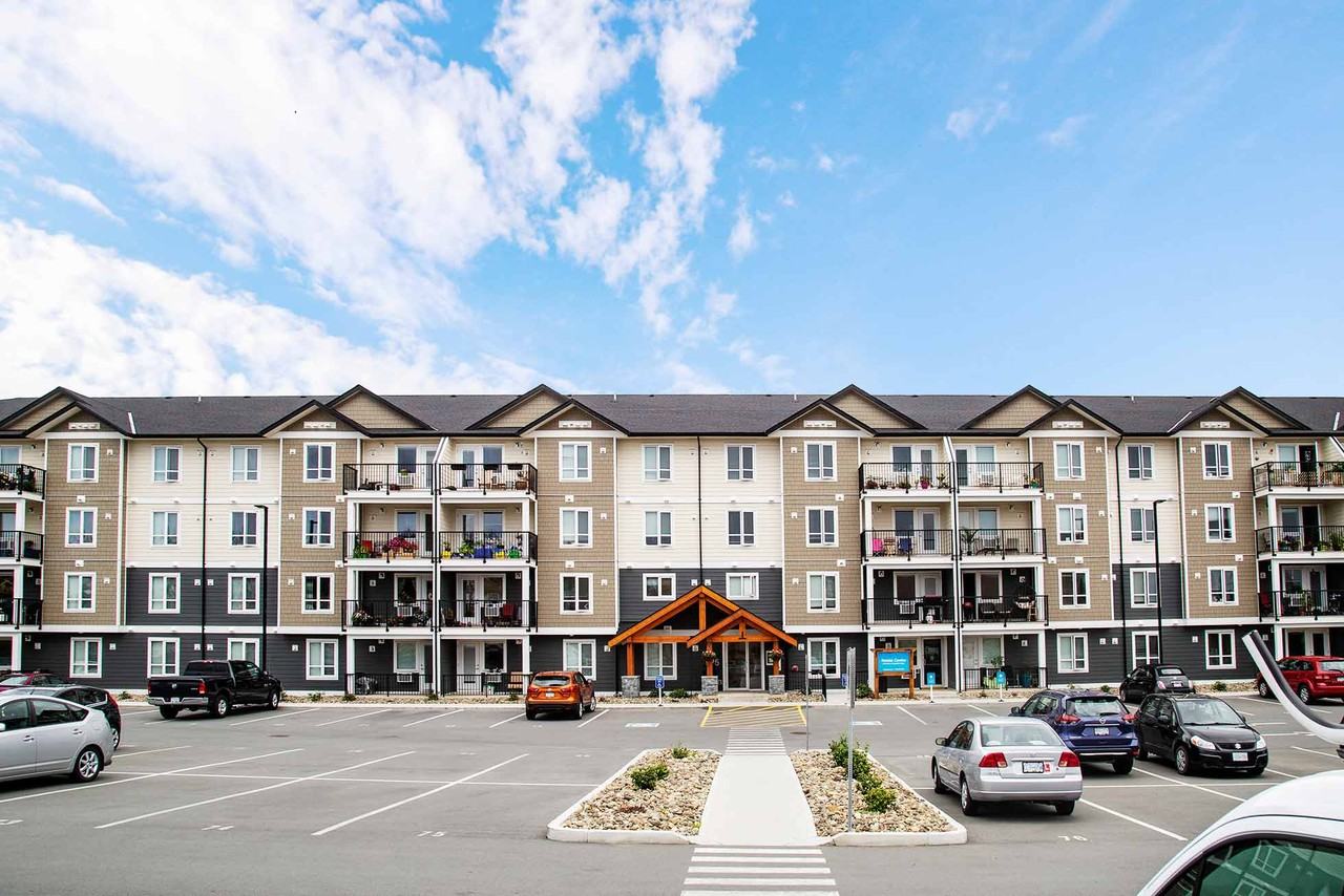 Crestview at Seymour Village - Photo 3 of 22