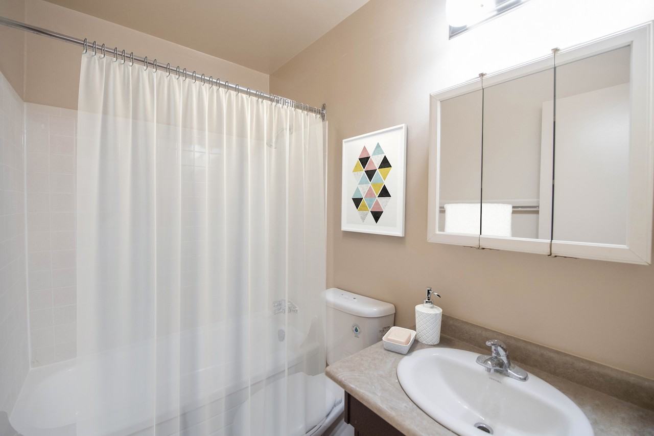 Partridge Manor - Photo 3 of 6