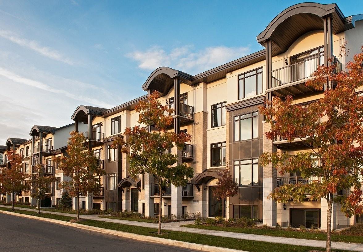 Brownstones Apartments 475 415475 Villeneuve Private, Ottawa, ON K1J