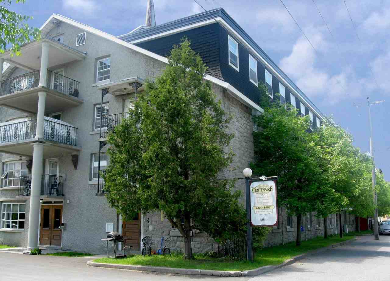 Manoir Lucerne - Photo 2 of 19