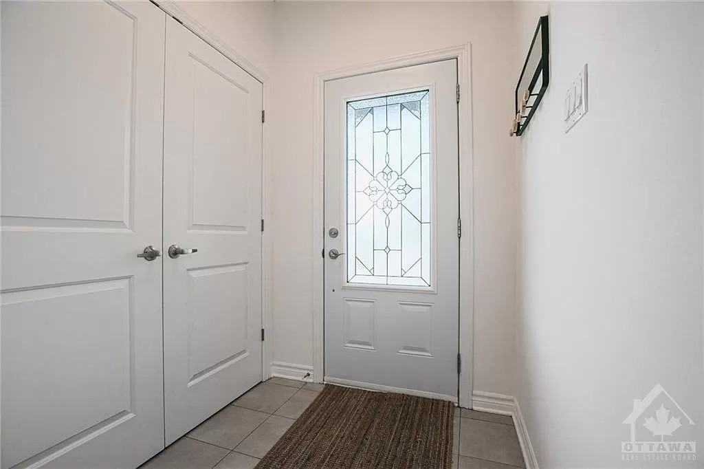 251 King Street - Photo 3 of 18