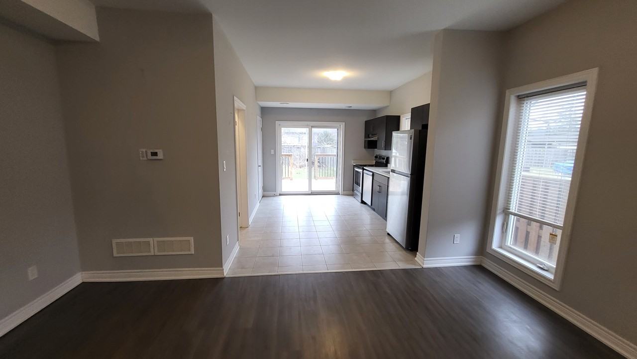 526 Thorold Rd. Upper Unit, Apartments 526 Thorold Rd, Welland, ON