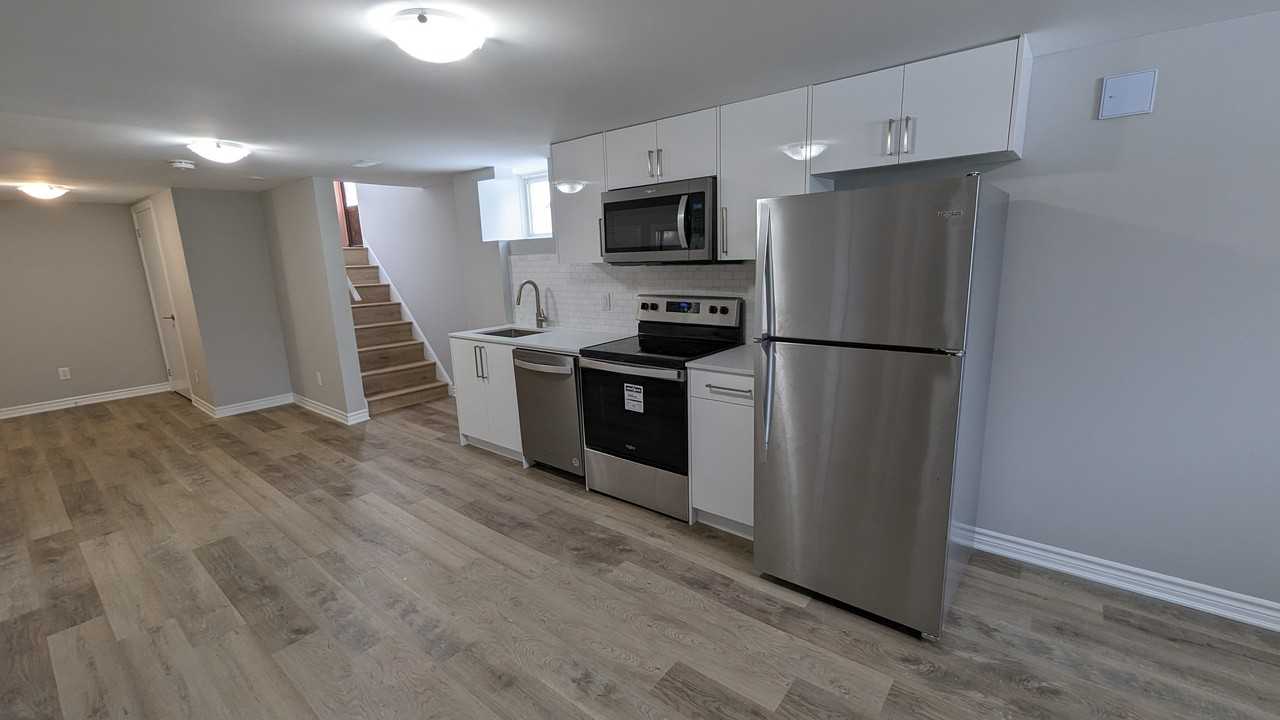 342 East 37th St Apartments in Macassa, Hamilton, ON L8V 4B4 Zumper