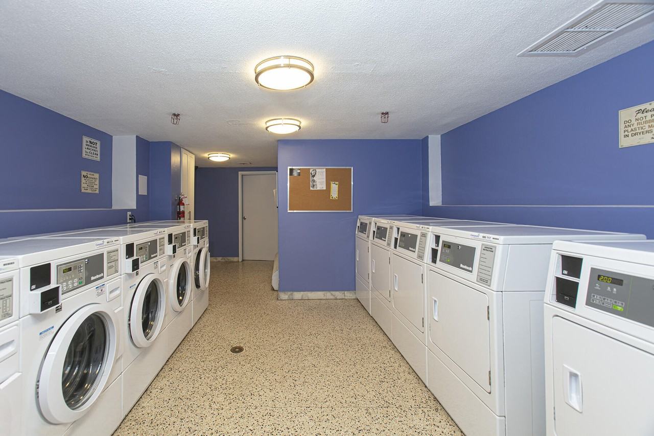 1500 Bathurst Street - Photo 7 of 32