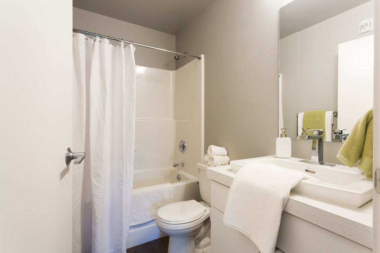 Elmwood Building - Photo 6 of 8