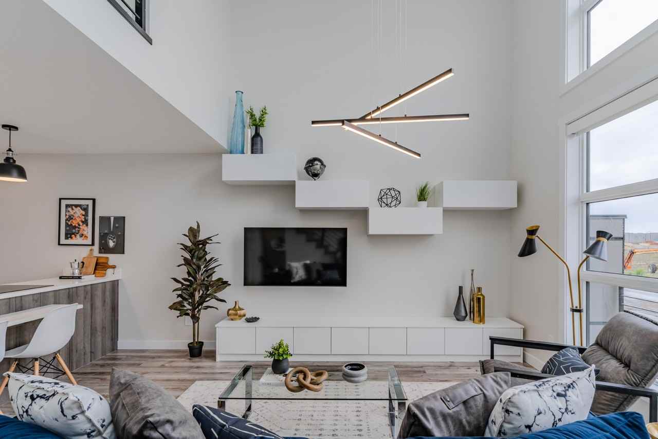 Brighton Lofts - Photo 3 of 18