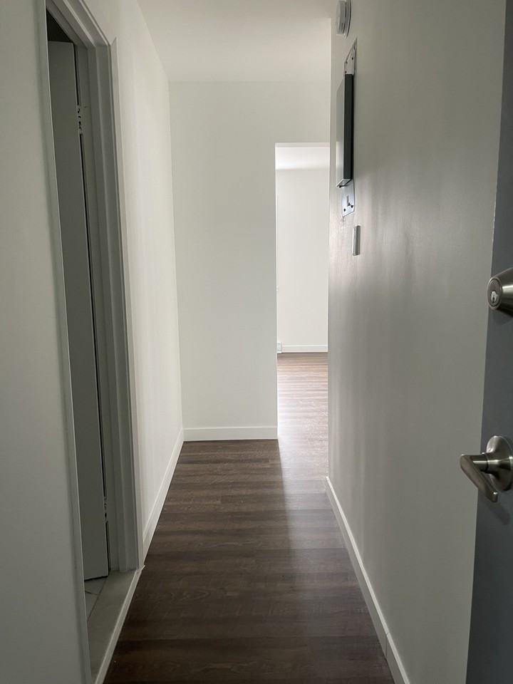 6151 Henri-Bourassa - Photo 2 of 39