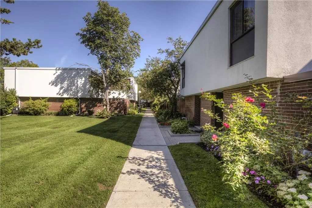 390 - 400 Woodsworth Road - Photo 3 of 28