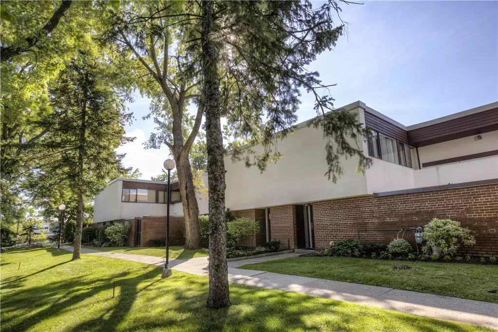 390 - 400 Woodsworth Road - Photo 2 of 28