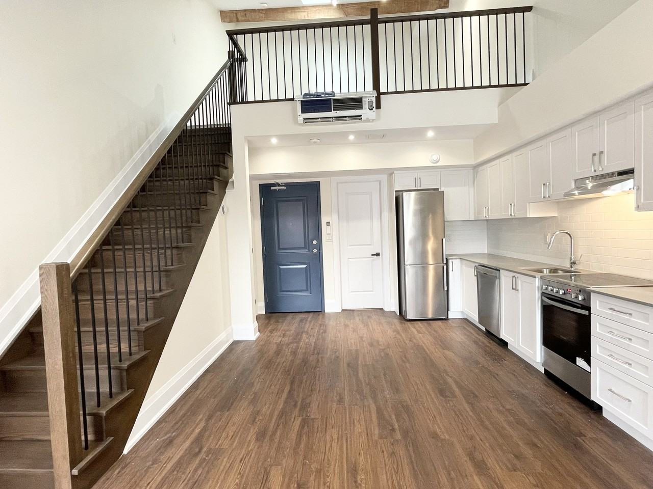 69 King Street East, Hamilton, Ontario - Photo 2 of 27