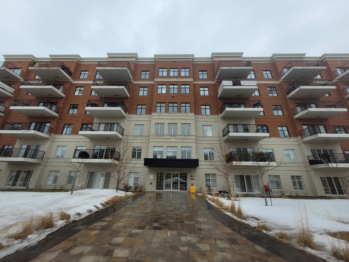 8265 de Londres Apartments 8265 Rue De Londres, Brossard, QC J4Y 0P8