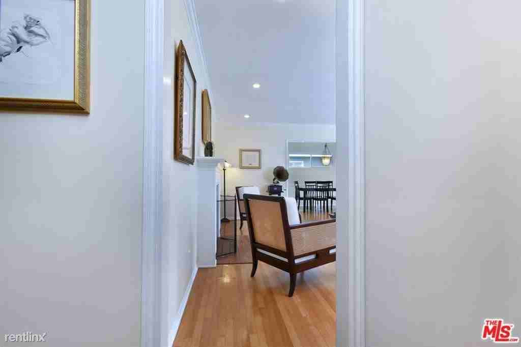 13143 Valleyheart Dr - Photo 2 of 8