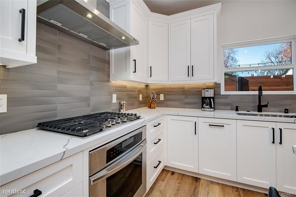 5332 Natick Ave - Photo 2 of 10