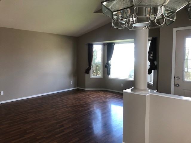 73 Avenue - 10617 - House - Photo 3 of 14