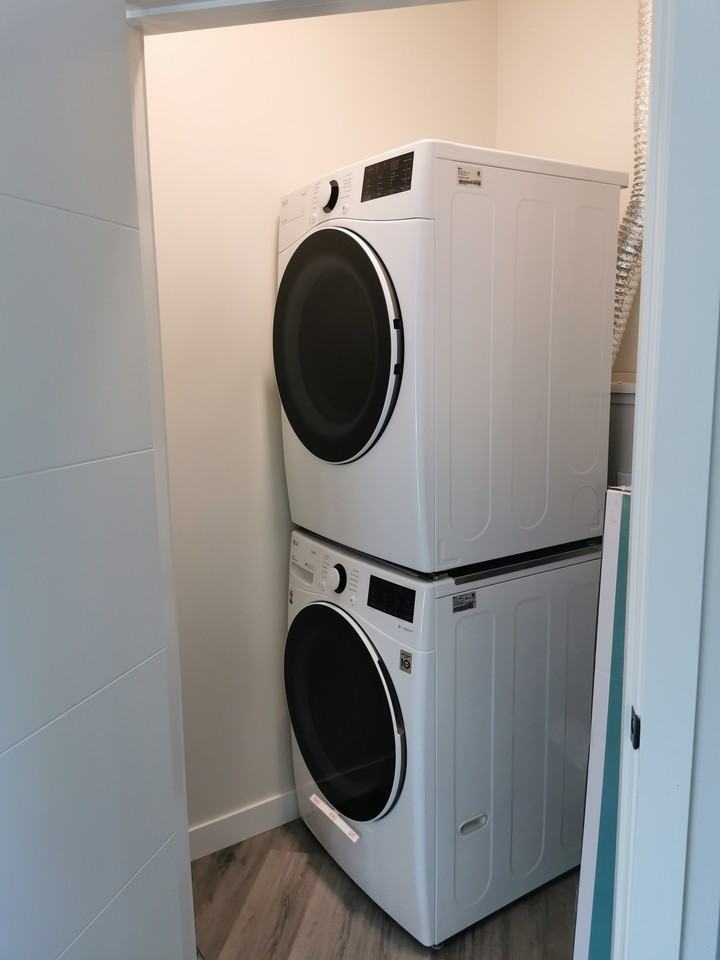 Room Rentals by the U of A - Photo 3 of 7