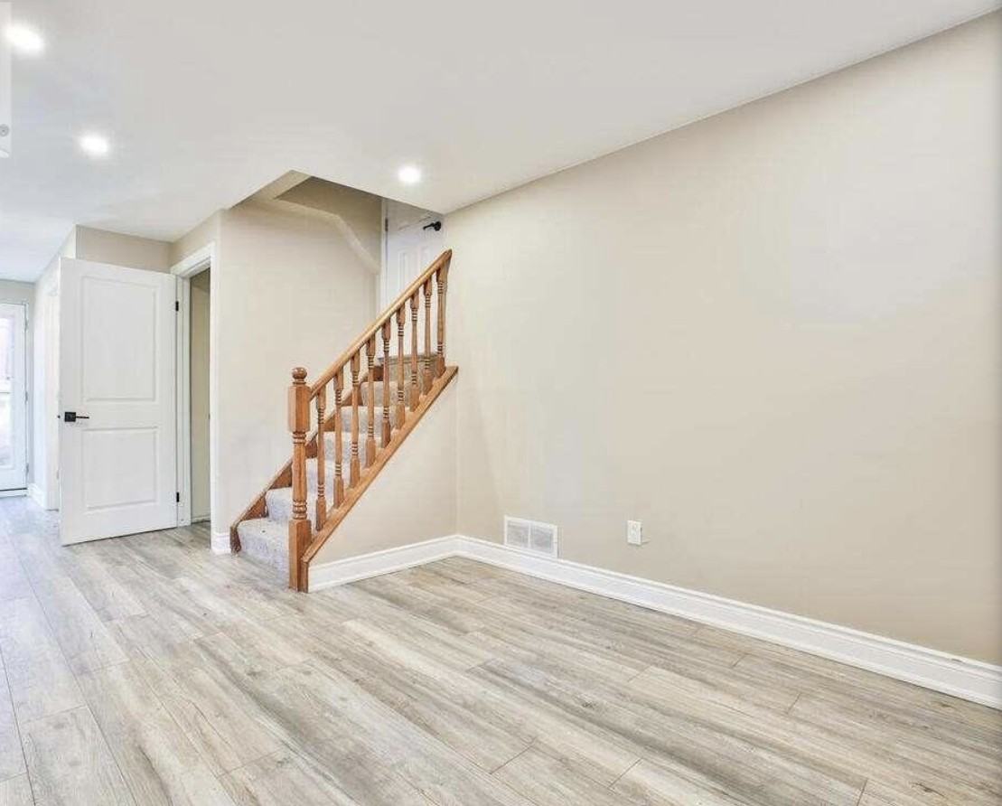 201 Bow Valley Drive Apartments 201 Bow Valley Dr, Hamilton, ON L8E