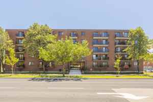 featured image of 1300 Boul De La Côte-Vertu