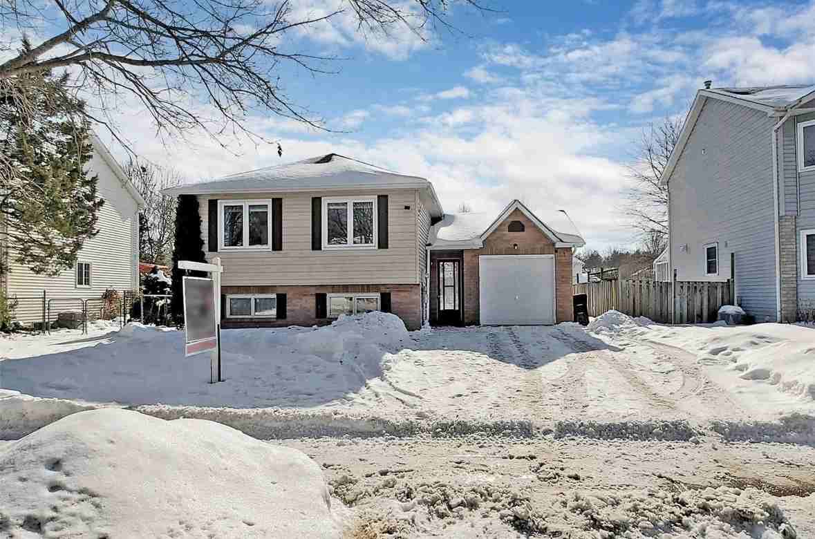 1017 Anna Maria Ave, Innisfil, Ontario Apartments 1017 Anna Maria Ave