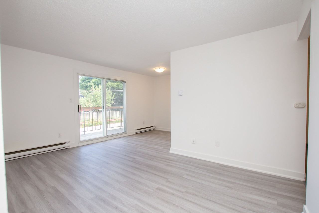 Orchard View Apartments 70 & 70 Orchardview Boulevard, Oshawa, ON L1G