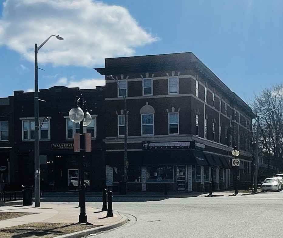 616 Windermere Apartments in Walkerville, Windsor, ON N8Y 3E1 Zumper