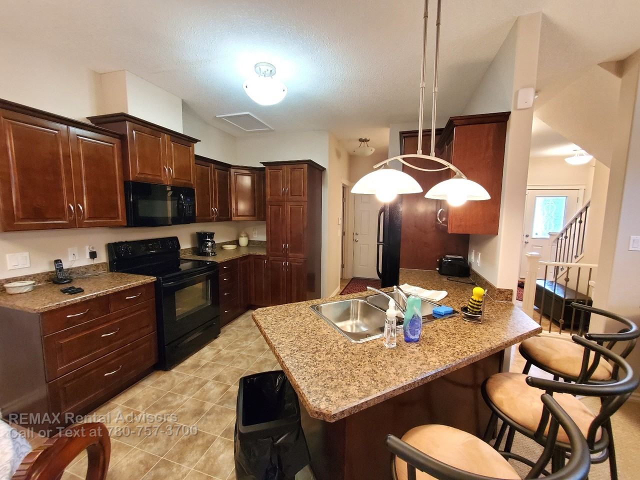 41 Summerwood Blvd - Photo 2 of 17