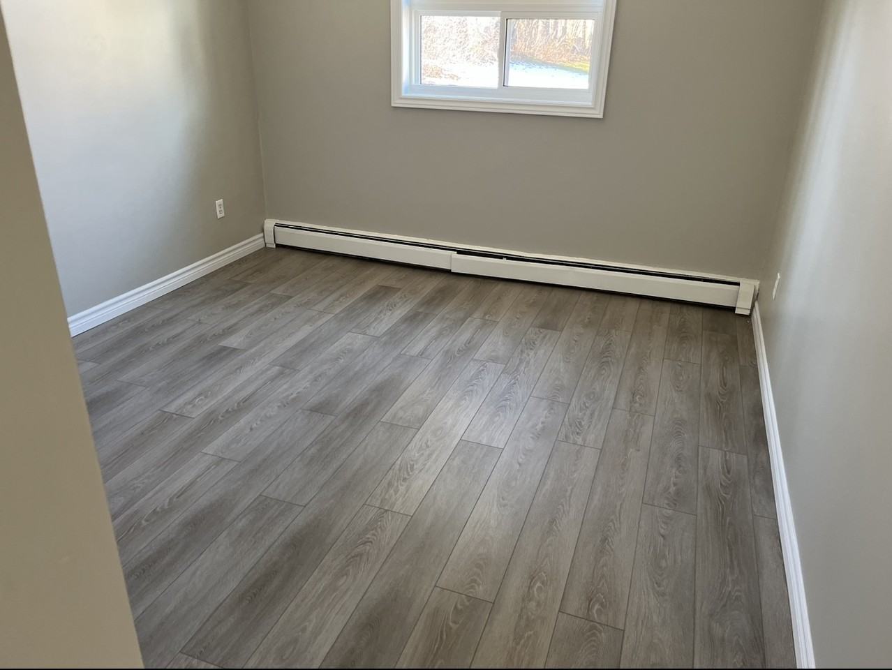 14 Gail St - Photo 2 of 6