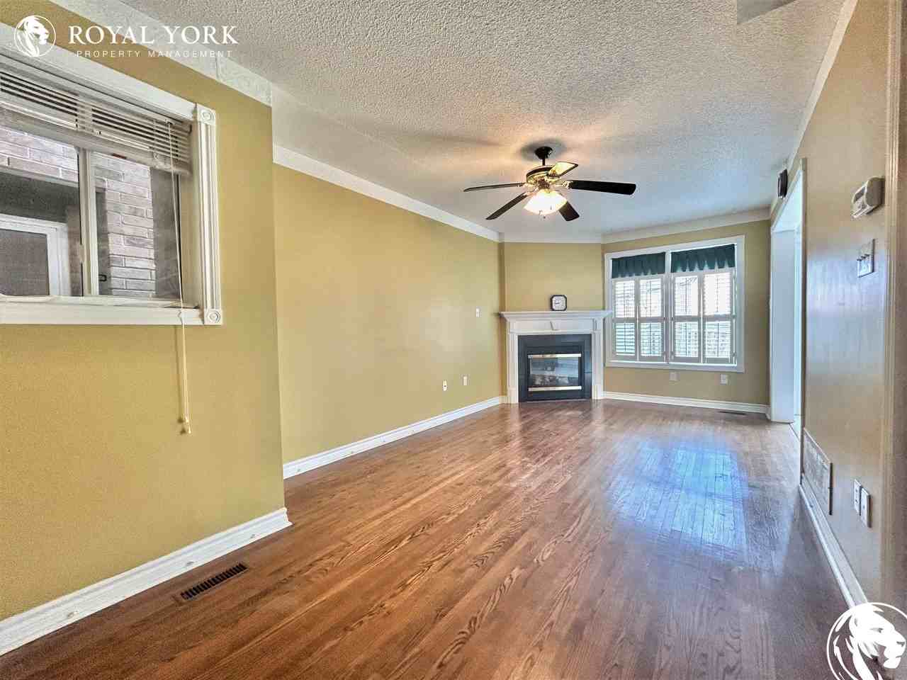 8 Mistleflower Crt - Photo 3 of 38