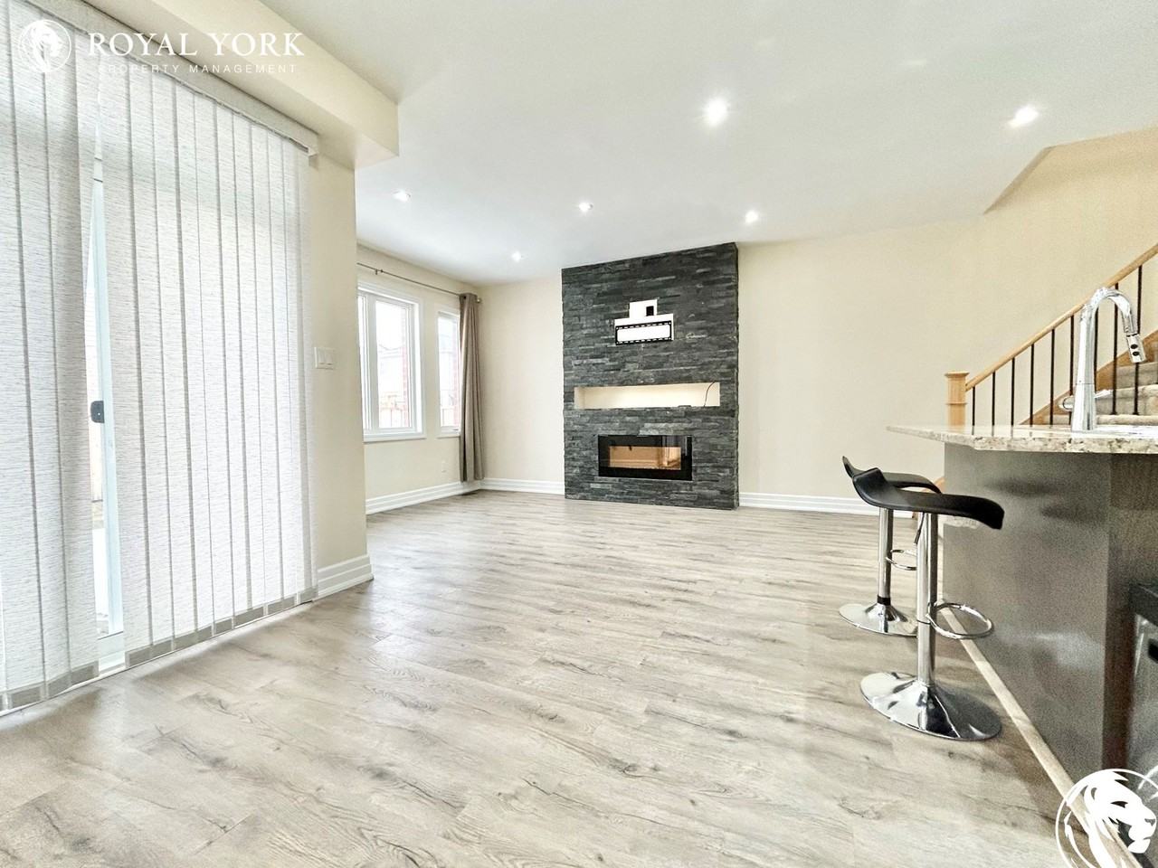 128 Wagner Cres #00 - Photo 3 of 27