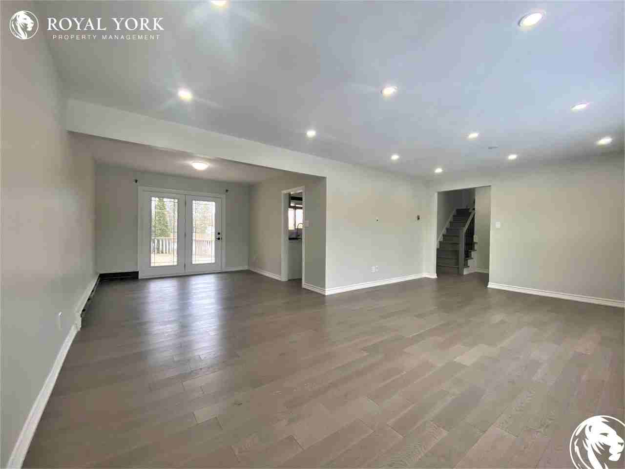 105 Clearspring Rd #1 - Photo 3 of 30