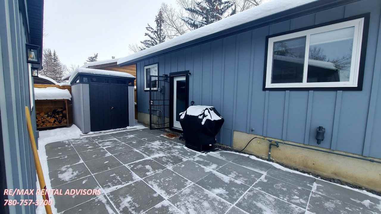 495 Midridge Dr Se - Photo 3 of 12