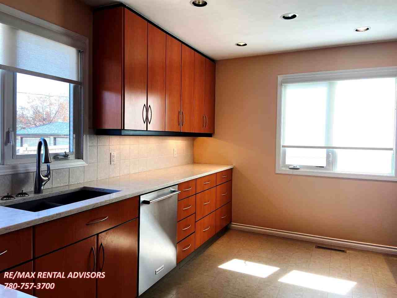 5403 115 St Nw - Photo 3 of 22