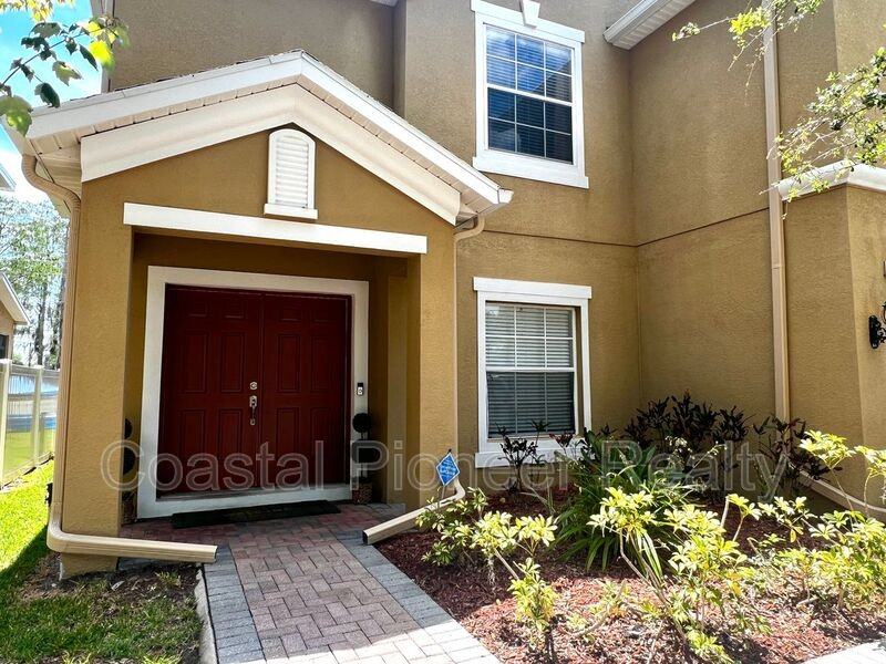 8848 Cameron Crest Dr - Photo 2 of 34