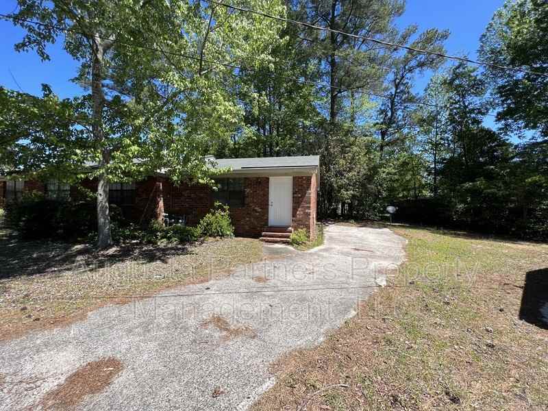 103 Blue Ct - Photo 3 of 32