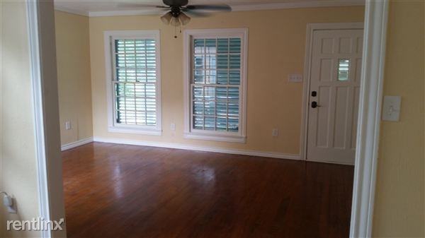 810 Stubbs St - Photo 3 of 9