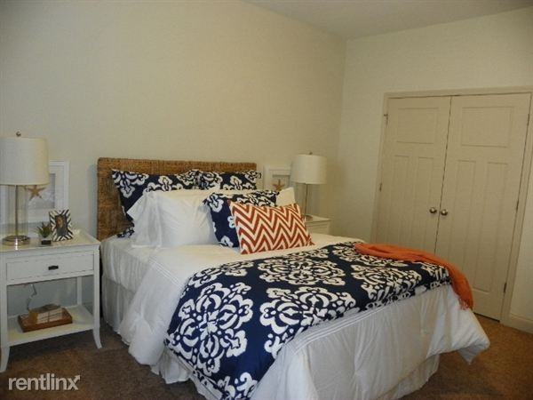 Ellington Farms Apartment Homes Apartments 505 Vorlis Lane