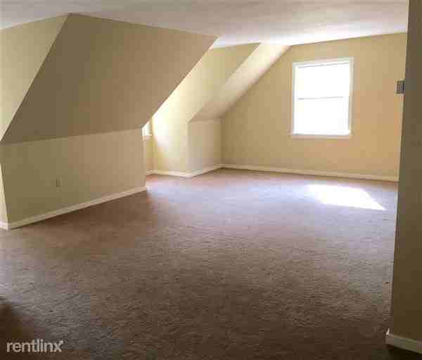 1209 Yellow Springs Rd - Photo 2 of 8