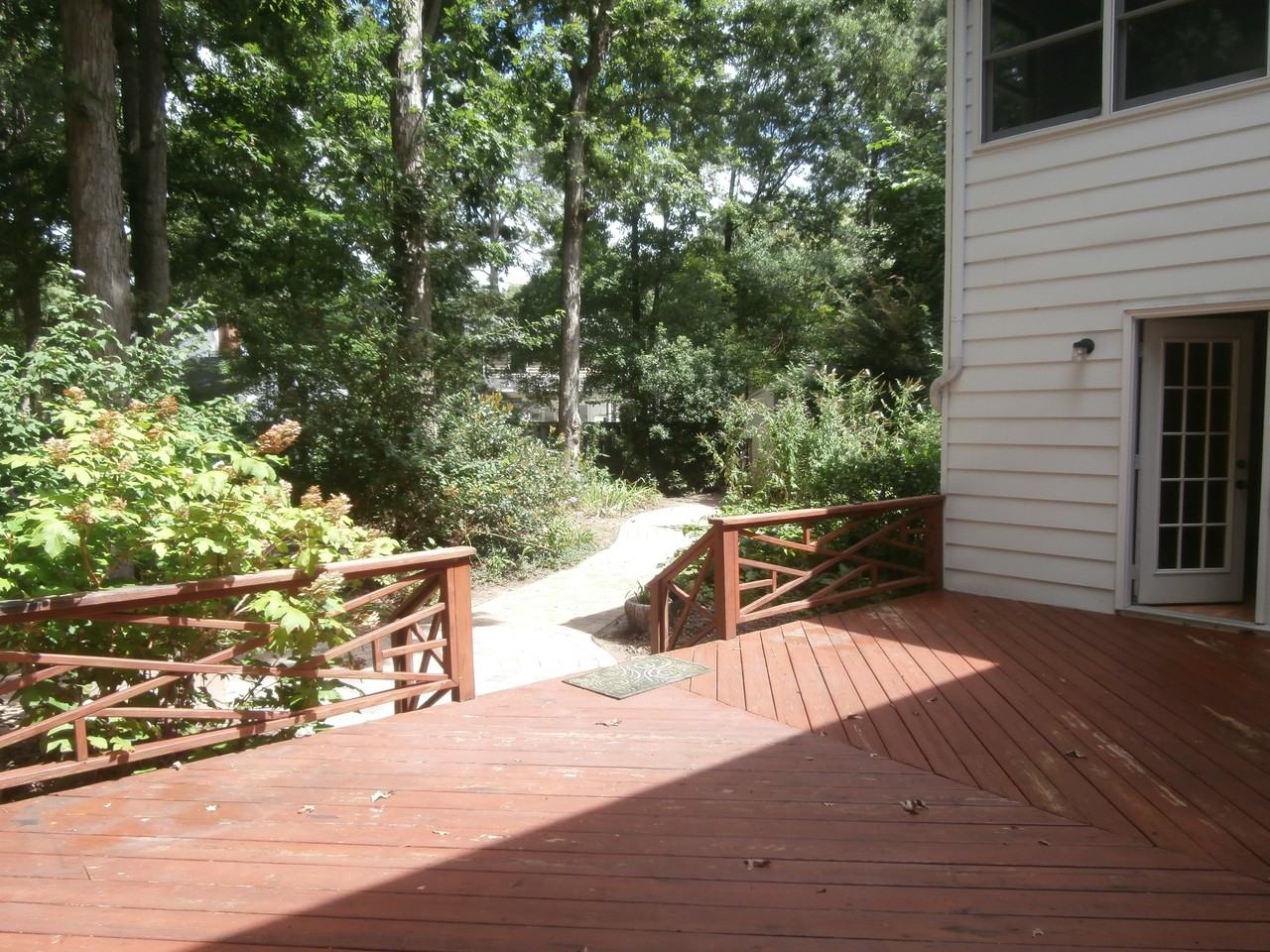 613 Brandywine Dr - Photo 3 of 10