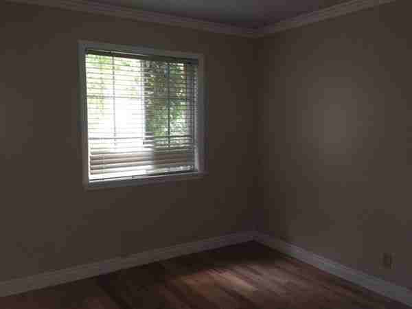 14760 Moon Crest Ln - Photo 3 of 8