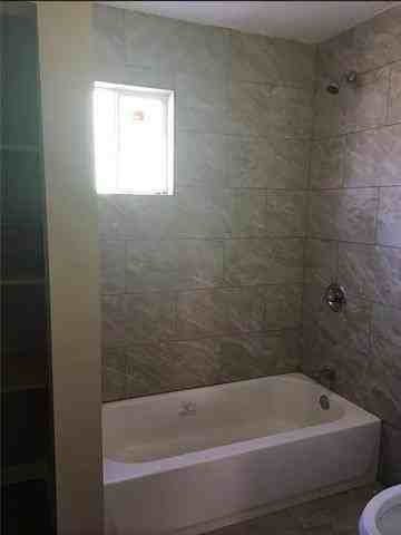 4211 Downman  Rd - Photo 3 of 5