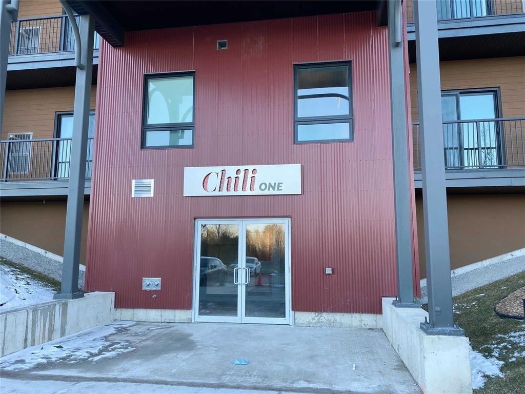 700 Mapleview Drive East 502 - Photo 2 of 25