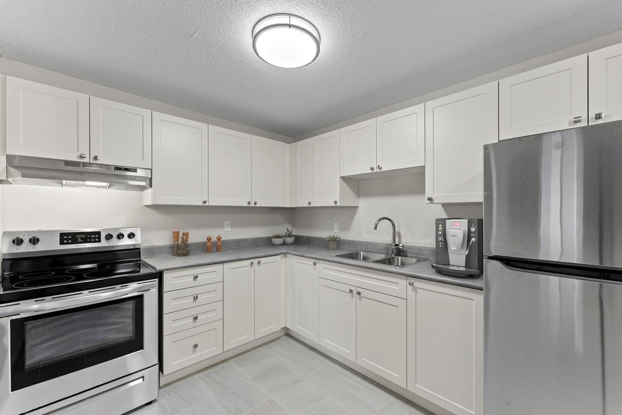 Highland Park Apartments I/II - Photo 3 of 13