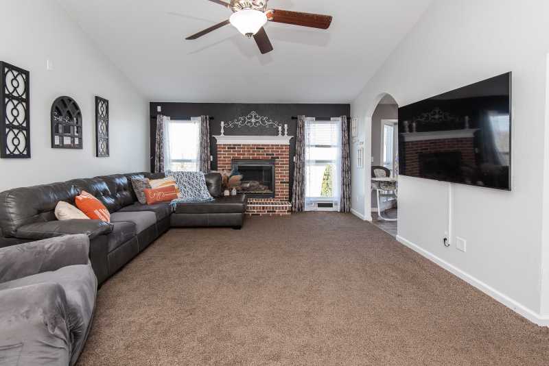 822 Mclivaine Ct - Photo 2 of 41