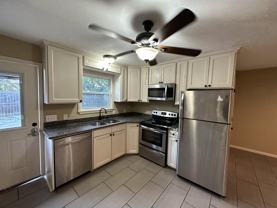 1926 Laurelwood Dr #B - Photo 1 of 1